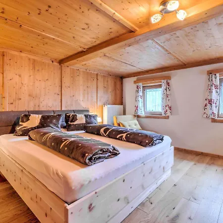 Welcoming Holiday Home With Garden In Tyrol Matrei in Osttirol Exterior photo