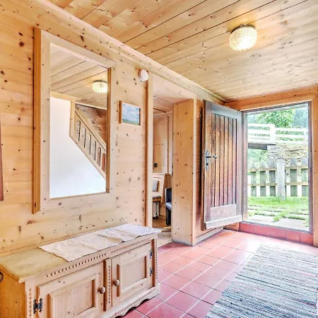 Welcoming Holiday Home With Garden In Tyrol Matrei in Osttirol Exterior photo